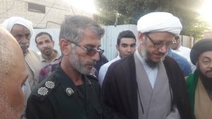 استقبال امام جمعه و مسئولین از ورودکاروان کمک های حشدالشعبی عراق به شهرستان کارون