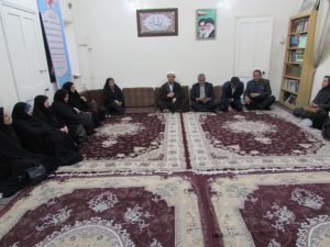 دیدار اساتید دانشگاه و معلمان با امام جمعه کارون