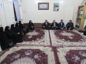 دیدار اساتید دانشگاه و معلمان با امام جمعه کارون