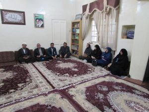 دیدار اساتید دانشگاه و معلمان با امام جمعه کارون