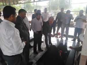 غبار روبی مزار شهدای شهرستان کارون بمناسبت هفته دولت