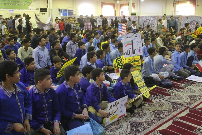 راهپیمایی ‌و تجمع بزرگ استکبارستیزی ۱۳ آبان در شهرستان کارون برگزار شد
