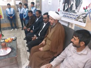 دیدار امام جمعه کارون با دانش آموزان دبیرستان امام خمینی(ره)