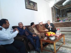 دیدار امام جمعه و مسئولین با دو آتش نشان