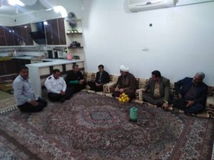 دیدار امام جمعه و مسئولین با دو آتش نشان