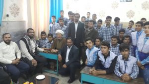 دیدار امام جمعه کارون با دانش آموزان دبیرستان امام خمینی (ره)یک