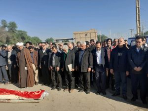 گزارش تصویری/حضور امام جمعه در مراسم تشیع عبدالرضا حیاتی
