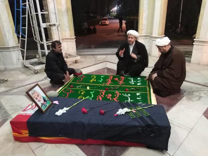 مراسم عزاداری سردارسلیمانی دربین دانشجویان دانشکده نفت کارون