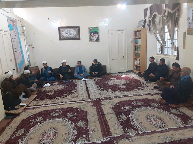 جلسه هماهنگی برگزاری مسیره فاطمیه در دفترامام جمعه کارون برگزار شد