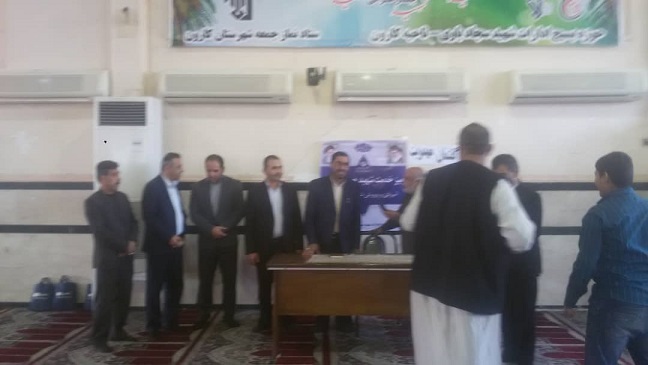 میز خدمت جمعه 11 بهمن با حضور رئیس اداره آموزش و پرورش کارون در مصلی امام علی(ع)برگزارشد