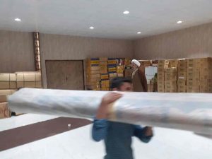 توزیع 300قلم لوازم خانگی ضروری بین نیازمندان باحضور امام جمعه کارون