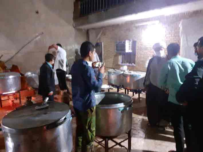 سرکشی امام جمعه کارون از محل های پخت و توزیع غذای گرم