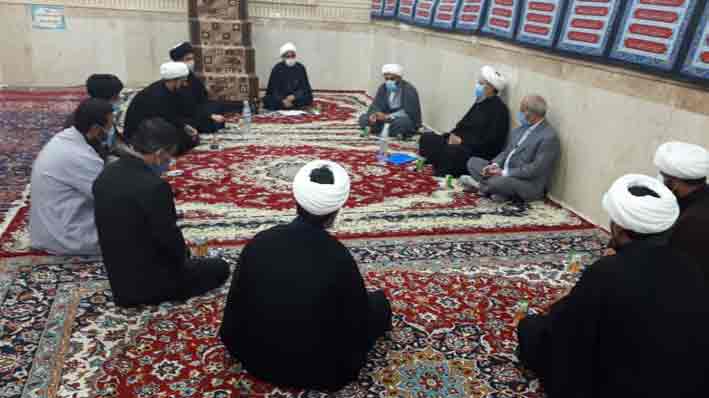 نشست صمیمی امام جمعه کارون با ائمه جماعات