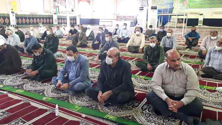 نماز وحدت ادارات در مصلی امام علی(ع) برگزار شد.