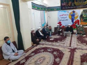 دیدار فرمانده و مسئول عقیدتی سیاسی تیپ 192 زرهی اهواز با امام جمعه کارون