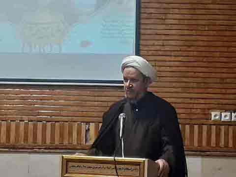 تجلیل از خانواده‌های شهدای مدافع حرم