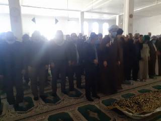 تشییع و اقامه نماز بر پیکر مادر شهید باوی توسط امام جمعه کارون