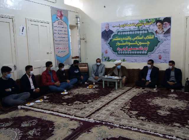 دیدار مسئول وپرسنل اداره آموزش وپرورش ونخبگان ورزشی با امام جمعه کارون به مناسبت دهه فجر