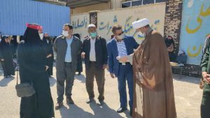 اهدای چادر به جوان و نوجوانان دختر مناطق محروم