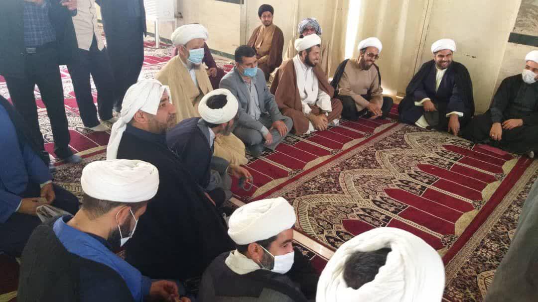 نشست احیای منبرهای شب جمعه امام جمعه کارون با ائمه جماعات کارون