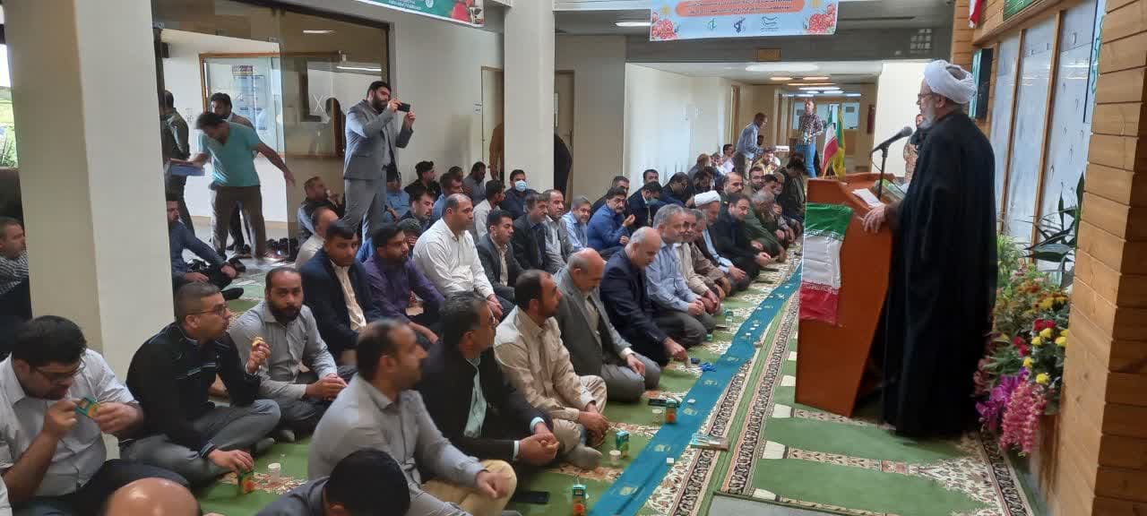 مراسم گرامیداشت هفته بسیج در توسعه نیشکر سلمان فارسی برگزار شد
